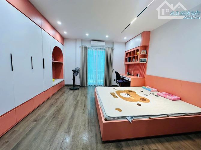 NHÀ THANG MÁY FULL NỘI THẤT - HIẾM CÓ KHÓ TÌM TẠI ĐẤU GIÁ LÒ GẠCH CỰ KHÊ, 68M2 GIÁ 13 TỶ - 2