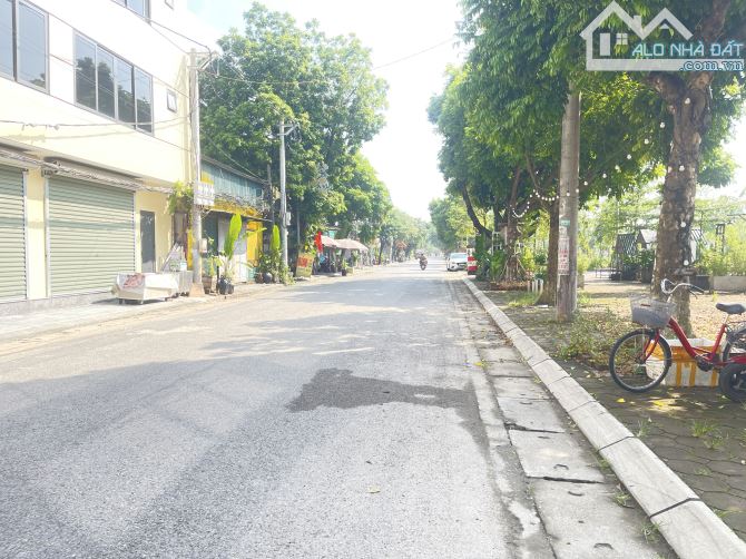GẦN HỒ ĐIỀU HOÀ - OTO TẢI VÀO ĐẤT - CÁCH VÕ VĂN KIỆT 500M - 2