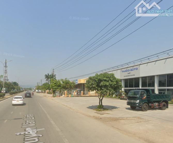 Bán Nhà 3 Tầng Mặt Tiền Nguyễn Văn Linh Đối Diện ShowRoom Thaco Huế - 2