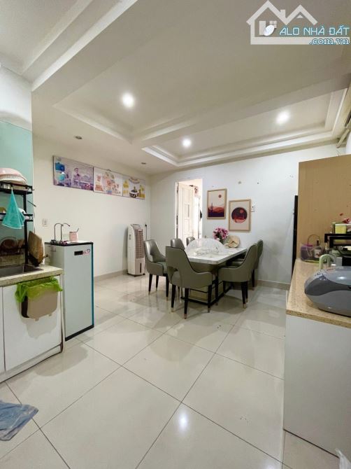MẶT TIỀN VIP 285 QUẬN 10 - HAI XE TẢI TRÁNH NHAU - NGAY HÀ ĐÔ - 60M2 - DÒNG TIỀN 50tr/th - 2