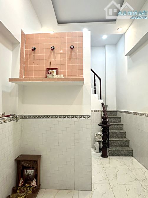NHÀ ĐÚC 3 LẦU BÙI TƯ TOÀN GẦN P. AN LẠC - 2