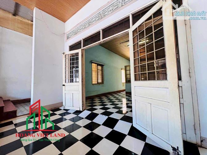 BÁN NHÀ MẶT TIỀN ĐẦU ĐƯỜNG Y NUÊ. DT: 6,6x21M. GIÁ: 6 TỶ - 2