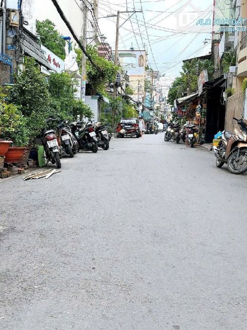 Gấp bán nhà HXH Lê Đức Thọ, Phường An Hội Đông, DT 64m2, 2 tầng, nhỉnh 6 tỷ - 2