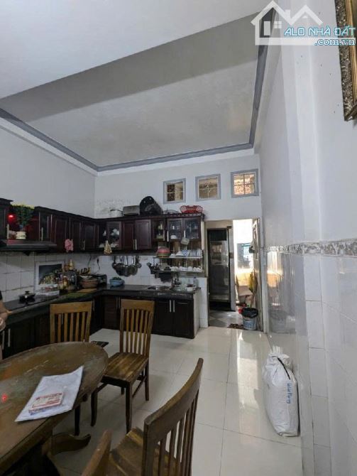 Chỉ nhỉnh 6 tỷ có ngay nhà Gò Vấp, giáp Bình Thạnh, DT 72m2, 3 tầng - 2