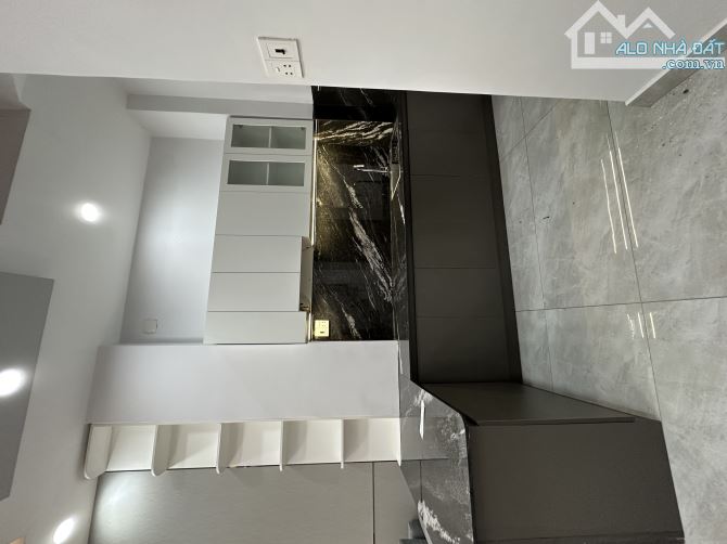 BÁN NHÀ ĐẸP 2 TẦNG 36 m2- 4 tầng- 3 PN- SÁT MẶT TIỀN PHÚ THỌ HOÀ, TÂN PHÚ- SHR - 2