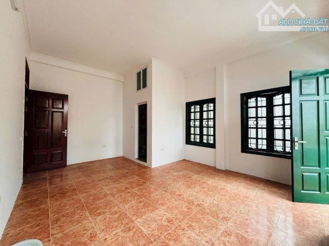 bán nhà Thuỵ Khuê ( Lạc Long Quân )Tây Hồ DT 60m, 5 Tầng, MT 6m 🧧Gia 11.4 tỷ - 2