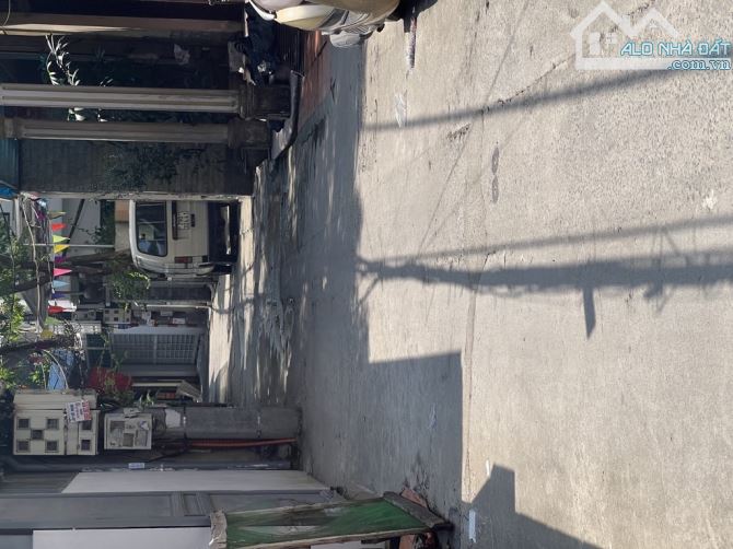 Bán đất tặng nhà 3 tầng Phú thượng Tây Hồ, DT 102 m, mặt tiền 7m ,ô tô vào - 2