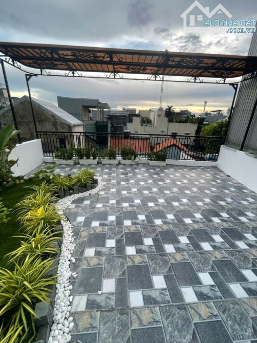 🏠🏠🏠NHÀ 3 TẦNG MỚI ĐẸP -  SÂN THƯỢNG CHILL CHILL RỘNG RÃI THA HỒ LÀM PARTY - 2