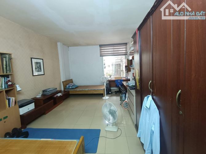 Bán nhà phố Ông Ích Khiêm, Ba Đình, DT 38m², mặt tiền 3.9m, giá 15.9 tỷ. - 2