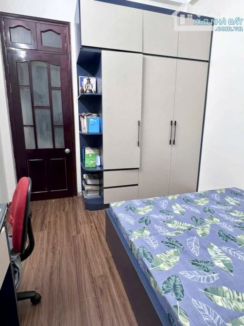 Ô TÔ ĐỖ CỬA - NGÕ THÔNG KINH DOANH ĐỈNH  - 4 TẦNG 70M PHỐ YÊN LÃNG HƠN 18 TỶ - 2