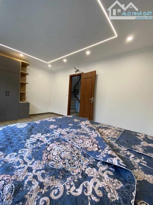 Bán nhà Hoàng Văn Thai – 45.5m² – Ngõ ô tô tránh – Full nội thất – ở ngay - Giá 14.2 tỉ! - 2