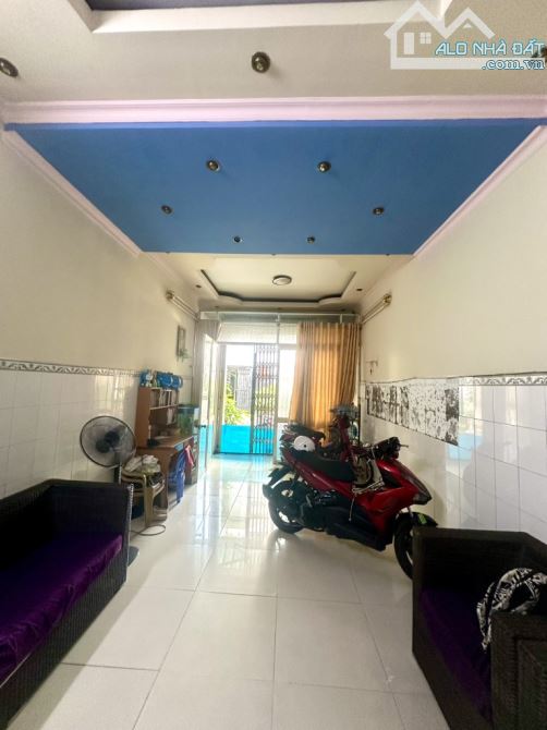BÁN NHÀ HẺM LẠC LONG QUÂN, QUẬN 11, 56M2 - 2