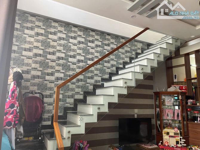bán nhà đẹp Nguyễn Sắc Kim- Hòa Xuân nhà đẹp giá rẻ- đang cho thuê tháng 8 triệu - 2