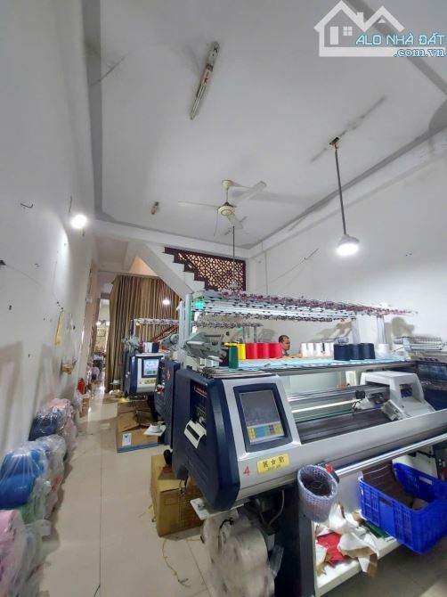 Giảm 500tr Gấp bán nhà mặt tiền Đ Số 10 gần chợ lk 5-6-124m2 ,2 Tầng  Nhỉnh 6 tỷ - 2