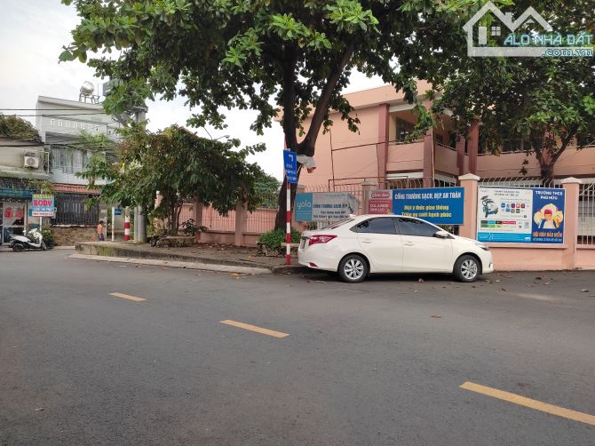 Hơn 2 tỷ tl - Đường ô tô 6m - 50.9m2 vuông - 1 phút Nguyễn Duy Trinh, Vinhomes - 2