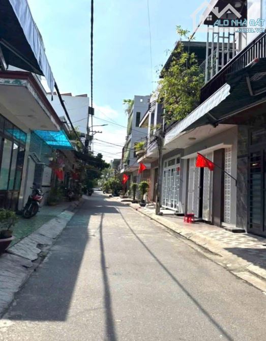 📌📌📌LÀM VIỆC TRỰC TIẾP GIÁ TỐT !!! bán Nhà cấp 4 gác lững đường Phùng Hưng, - 2