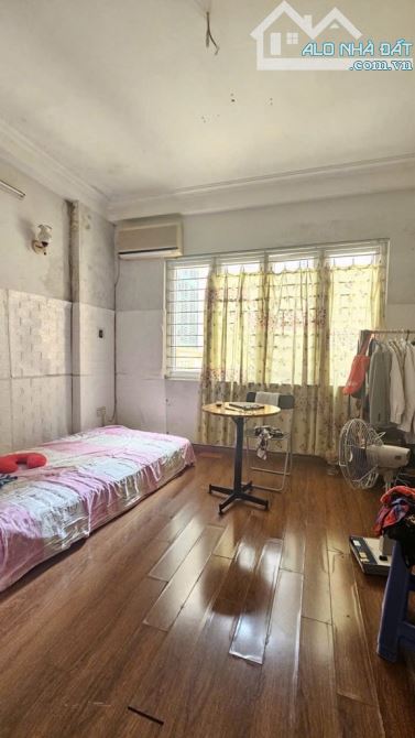 Biệt Thự Yên Lãng- Diện tích 38m2- 5 tầng 6 ngủ- 50m ra măt phố- Giá 12 tỷ có TL - 2