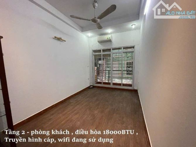 Cho thuê nhà ở Nguyễn Khoái, Bạch Đằng, HBT. DT 40m x 4 tầng, giá 11tr - 2