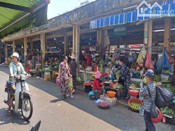 Bán nhà mặt tiền KD ngay chợ Cao Tháng, P17, Phú Nhuận, 25m2, 2 tầng. - 2