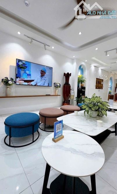 Bán nhà 7 tầng 140m2 30.9 tỷ có hd thuê 33tr/tháng trung tâm thành phố gần bệnh viện tỉnh - 2