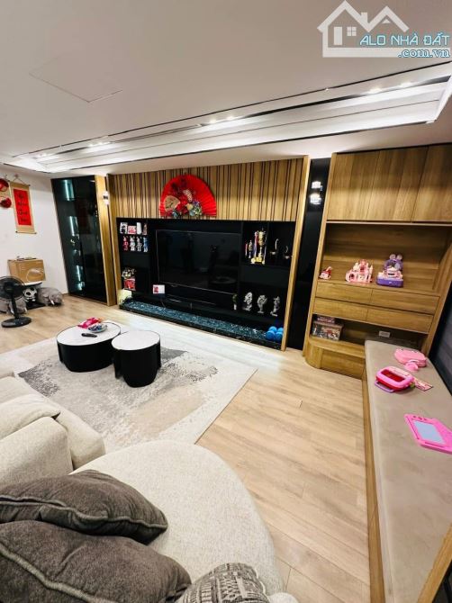 Nhà đẹp long lanh tranh bỏ về sau 58m2 7 tầng thang máy gần phố 13 tỷ - 2
