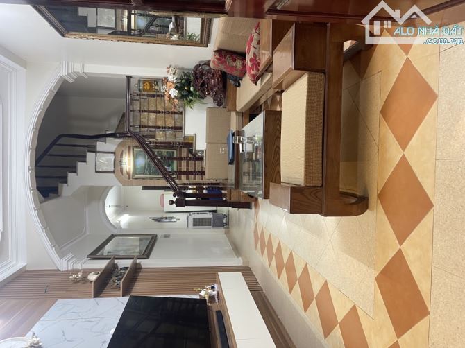 NGỌC THUỴ 58M2- 4 TẦNG - Ô TÔ ĐỖ CỬA- NHỈNH 10 TỶ - 3