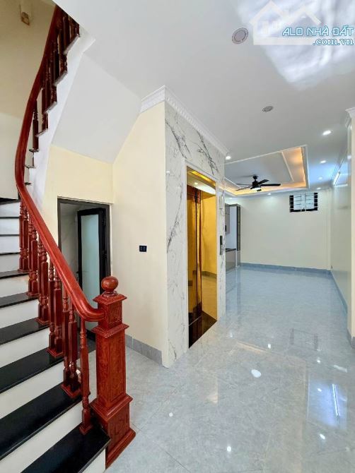 🏠 BÁN NHÀ THANH ĐÀM- 65M²-16.9 TỶ-MẶT NGÕ NHƯ PHỐ - Ô TÔ TRÁNH-THANG MÁY-FULL NỘI THẤT - 3