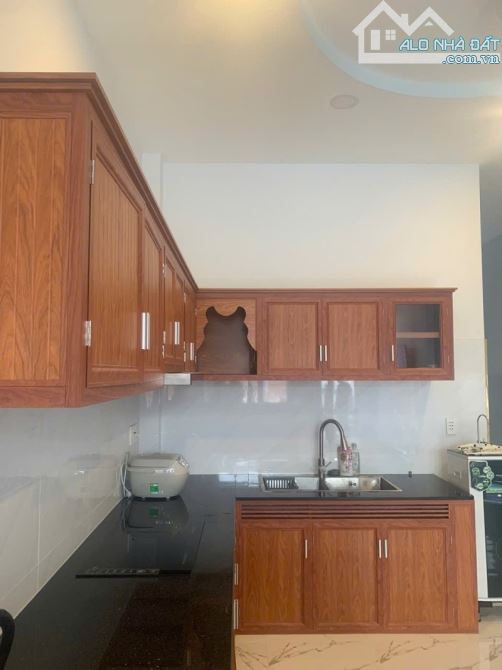Bán nhà đường Lê Văn Thịnh, P . Cát Lái, TP HCM. 3 tầng. DT 124m2, sổ hồng. Giá 9.5 tỷ. - 3