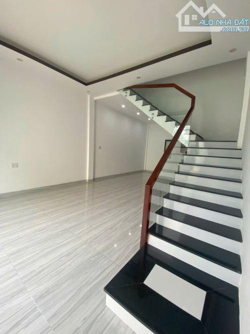 🏡 Nhà mê Nguyễn Thiếp thiết kế hiện đại chỉ 1tỷ290 - 3