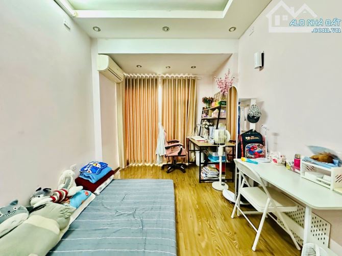Nhà 5 tầng mặt phố Lê Thanh Nghị,mua 1 được 2 kinh doanh đỉnh. - 3