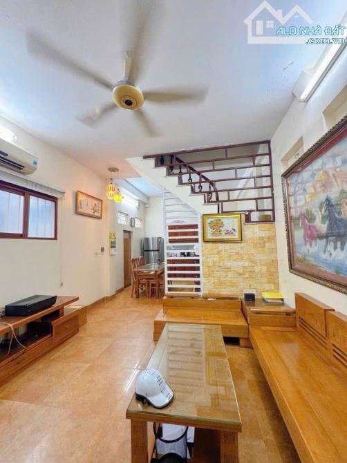 CỰC HIẾM LÔ GÓC HOÀNG HOA THÁM GẦN PHỐ NGÕ THÔNG KINH DOANH 50M² X 4 TẦNG 11 TỶ - 3