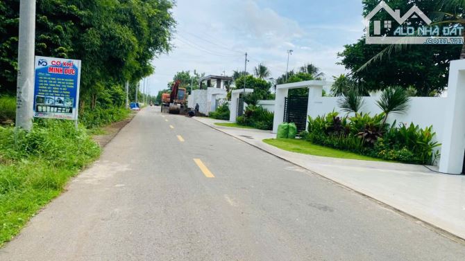 BÁN 1000M2 200M TC ĐƯỜNG NGUYỄN HUỆ - ĐỐI DIỆN NHÀ VƯỜN BIỆT THỰ  XÃ ĐẤT ĐỎ.BRVT - 3