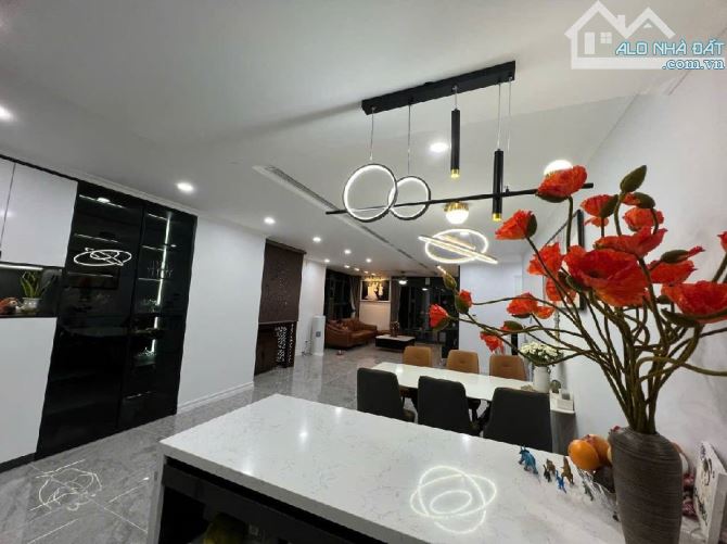 Căn hộ Tòa New Skyline, Nguyễn Khuyến, Căn Góc, 136m² × 3 Ngủ, Nội Thất Sịn, Giá Tốt. - 3