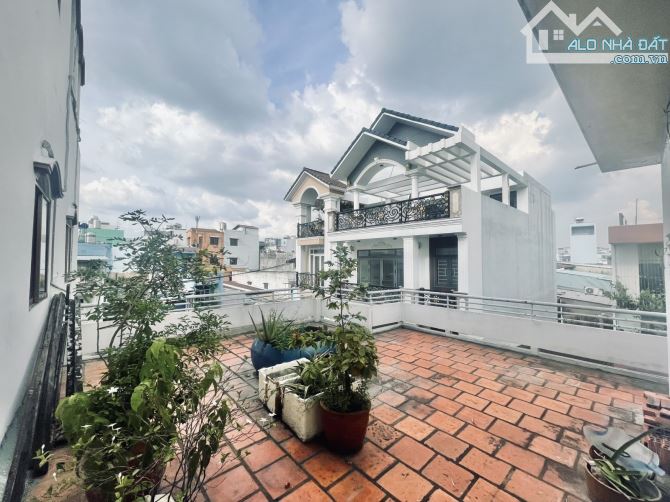 😍 LÔ GÓC MẶT TIỀN ĐƯỜNG LƯƠNG THẾ VINH TP- NGANG KHỦNG VUÔNG A4 - 3 TẦNG BTCT 5 x 17.4 - - 3