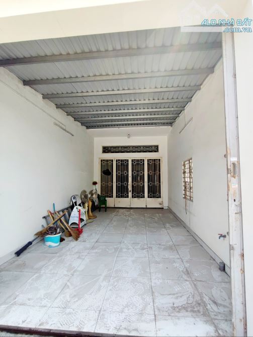 Nhà 2 Lầu Có Sân Thượng 4x20m Mặt Tiền Đường Xuân Thới Thượng 2, Hóc Môn Giá 6tr/th Cọc 2t - 3