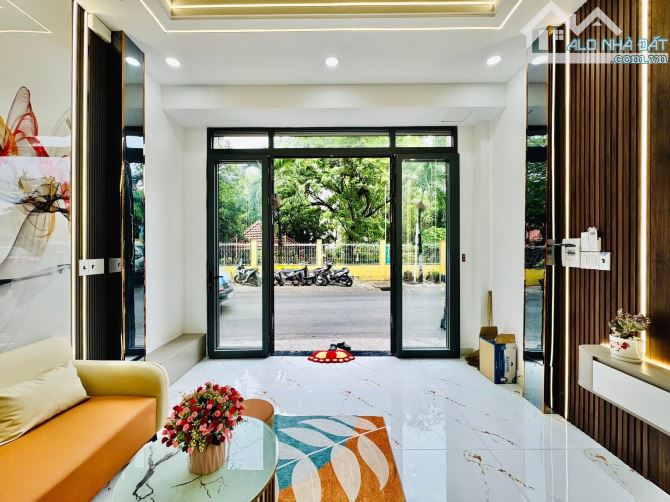 Căn nhà mới siêu đẹp gần sân bay - Đ. Nguyễn Văn Công, Gò Vấp. DT: 65m2 / 3 Tỷ 990Tr. SHR - 3
