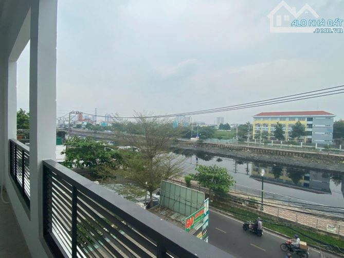 CHDV 21PN MỚI KENG 7TẦNG 1 HẦM NGAY PHÚ ĐỊNH Q8 - DÒNG TIỀN 45TR/TH -200M2 CHỈ 18TỶ - 3