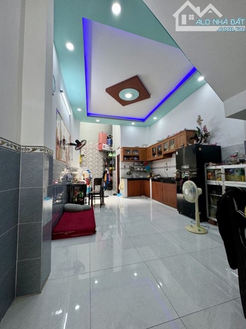 Bán gấp nhà 2 tầng diện tích 85m2, đường Đông Hưng Thuận 2, Quận 12, giá 4,9 tỷ - 3