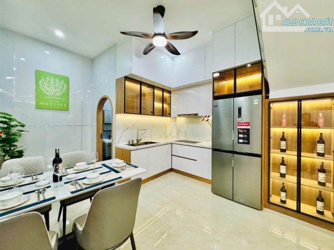 NHÀ XÂY MỚI - VỊ TRÍ ĐẸP TẠI HUỲNH MẪN ĐẠT, QUẬN 5 - GIẢM SÂU CÒN 6,52 TỶ, SỔ HOÀN CÔNG ĐỦ - 3