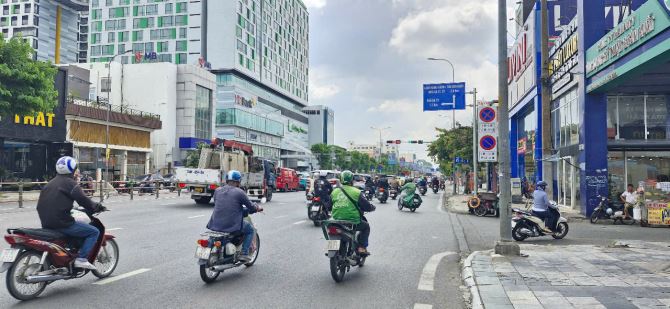 Chính chủ bán nhà có thu nhập sẵn 30tr/tg, 4 tầng, 8 phòng, hẻm 7m, Xuân Diệu, Sổ riêng. - 3