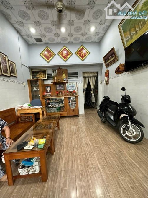 BÁN NHÀ TRỆT LẦU BE TÔNG NHẸ HẺM 9 PHẠM NGỌC HƯNG - 3