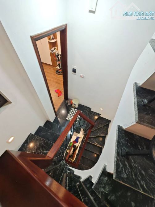 Gấp! Nhà Đức Thắng - Cổ Nhuế, 30m2, 5 tầng, 6,3 tỷ - 3
