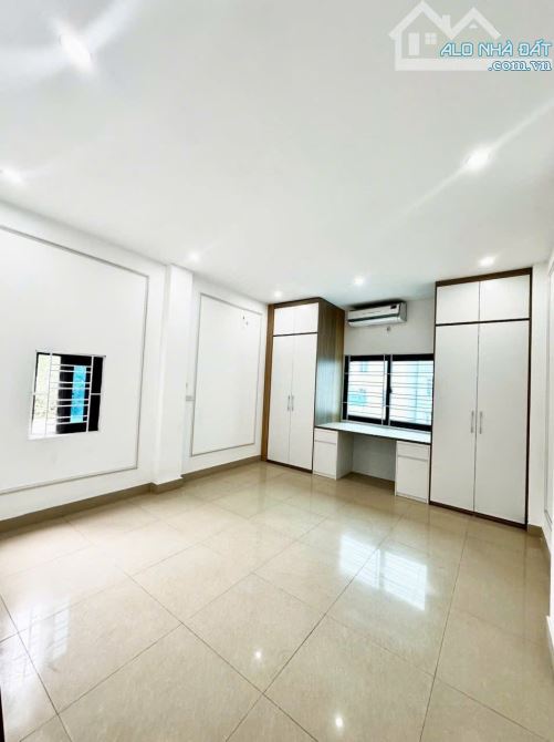 Nhà Phố Nhổn- diện tích 40m2 - 5 tầng - 3