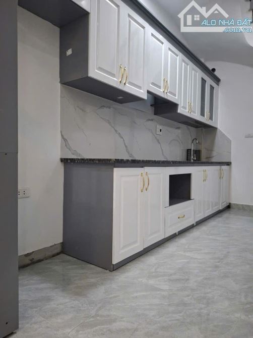 NHÀ PHỐ VIỆT HƯNG-VỊ TRÍ CỰC ĐẸP - HÀNG XÓM VINHOMES HARMONY - GẦN MẶT PHỐ VIỆT HƯNG VỈA - 3