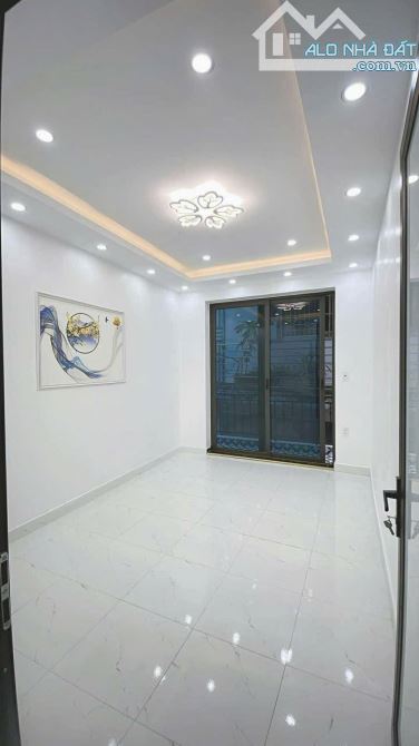 xây mới 3 tầng Dư hàng - lê chân - 3