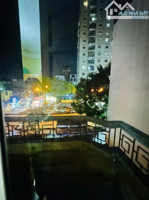 Bán nhà Lạc Long Quân 73m2 nhà 4 tầng mt4m 16 tỷ có thương lượng - 3