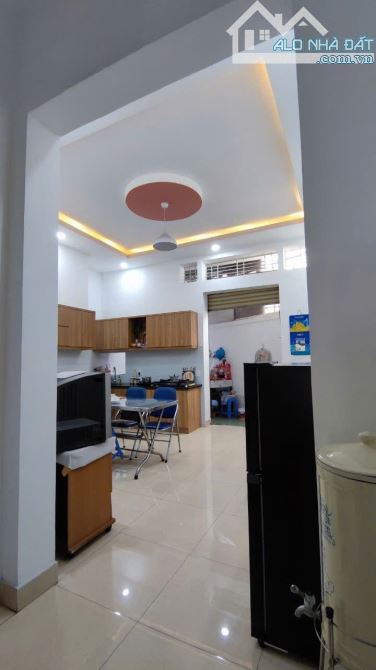 Nhà 3 tầng DT đẹp 4.5x20 - Mặt tiền Phạm Ngũ Lão gần bệnh viện 175 - 3