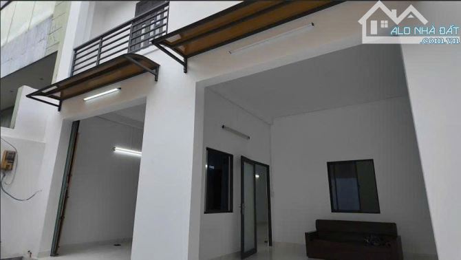NHÀ TÂN BÌNH DIỆN TÍCH KHỦNG - SỔ ĐẸP NGANG LỚN TIỆN XÂY CĂN HỘ DỊCH VỤ - 3