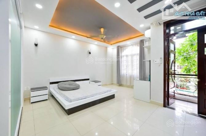 Cần bán Biệt Thự 4 Tầng Hẻm 8m Hoàng Hoa Thám - P13 - Tân Bình. Giá 23 Tỷ ngay cửa ngõ Sân - 3