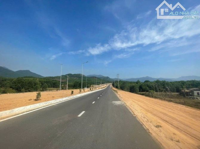 Mặt tiền đường nam kỳ khởi nghĩa - 3